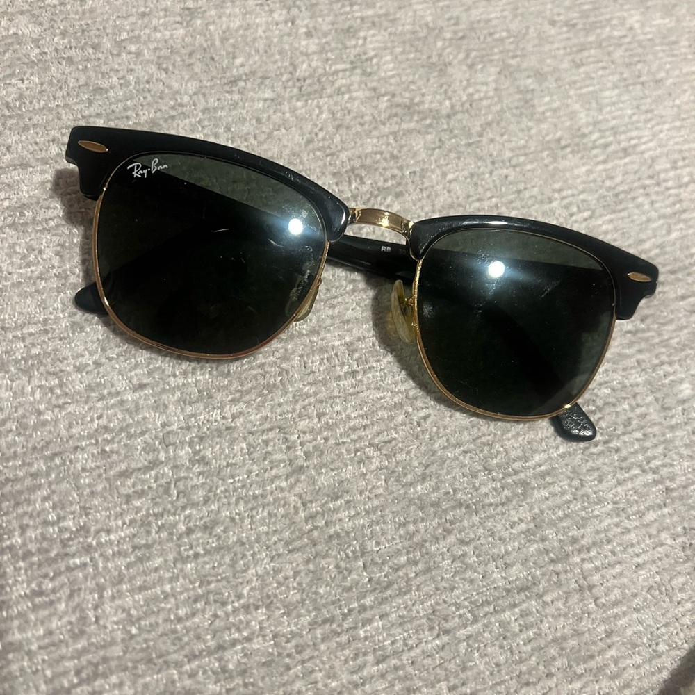Ray-Ban Classic Black and Gold Sunglasses